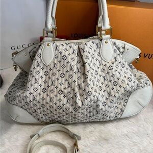Gorgeous denim mini Lin Louis Vuitton !!